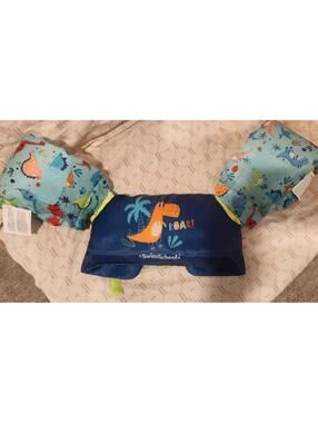 Toddler swim floating device.